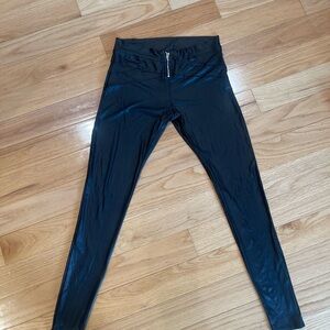 Bebe Black low-Waisted liquid Leggings